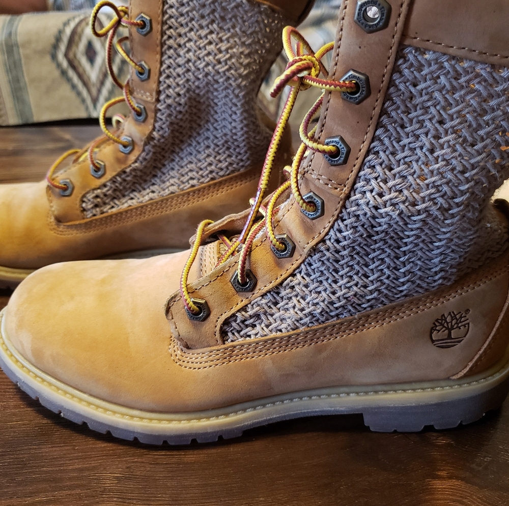 Timberland Crochet Knitt boots 9 women's